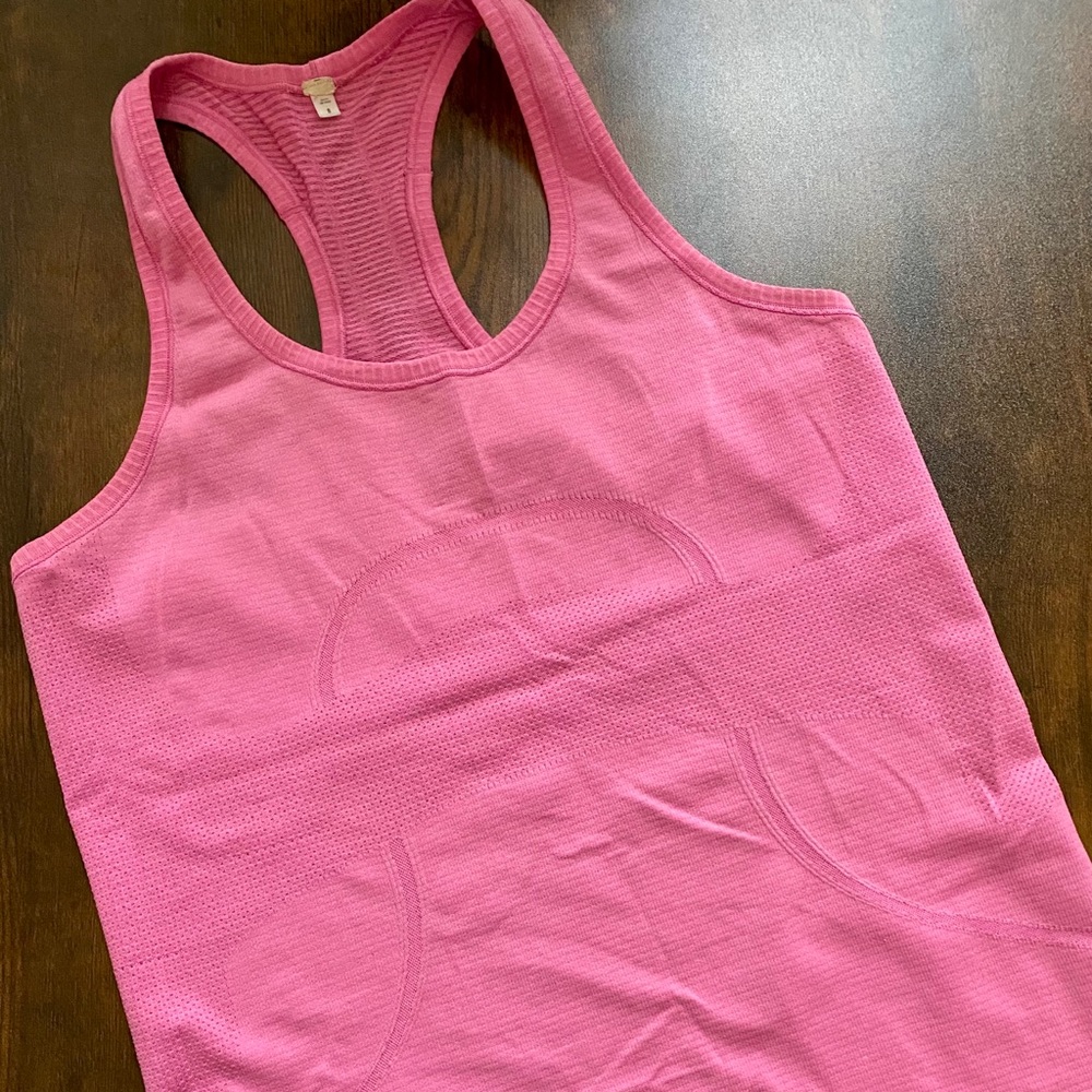 Lululemon tank